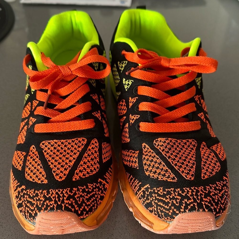 Multicolor air cushion sole sneakers